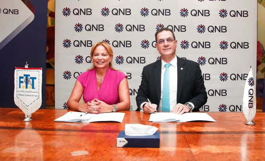  دورة الياسمين في نسختها الثانية : توقيع اتفاقية رعاية بين بنك QNB وجامعة التنس 
