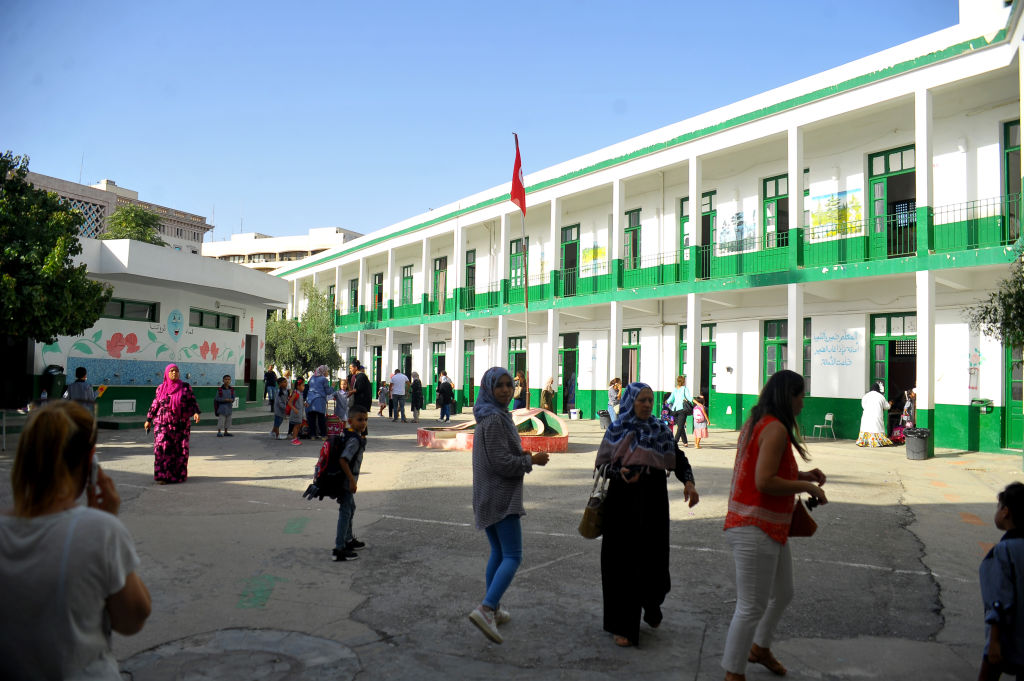 كشفتها دراسة لجمعية "معاك"..   تكلفة سجين قادرة على تأمين تعلم 10 تلاميذ في المرحلة الأساسية