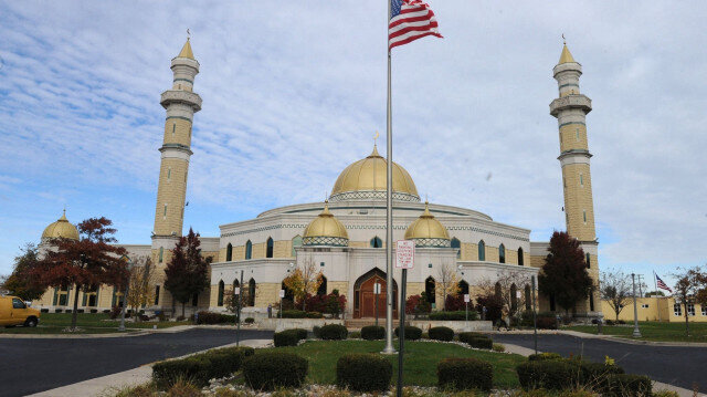   نيويورك تسمح برفع أذان الجمعة عبر المكبّرات في المساجد