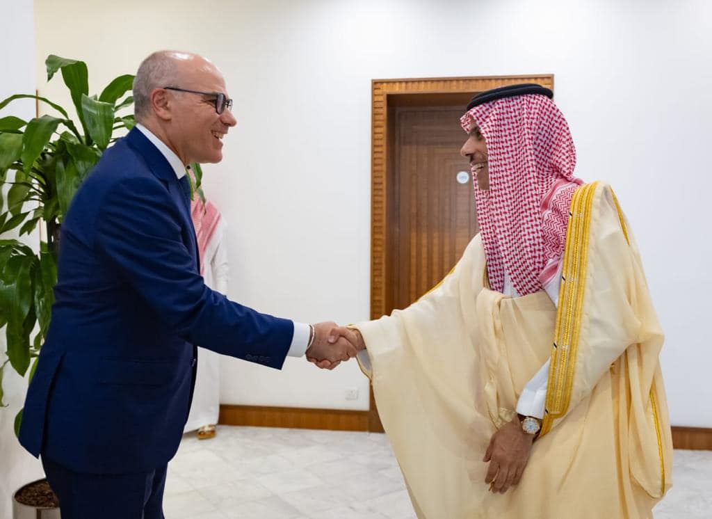 وزير الخارجية يترأس مع نظيره السعودي في الرياض أشغال الدورة الثالثة للجنة المتابعة والتشاور السياسي بين البلدين
