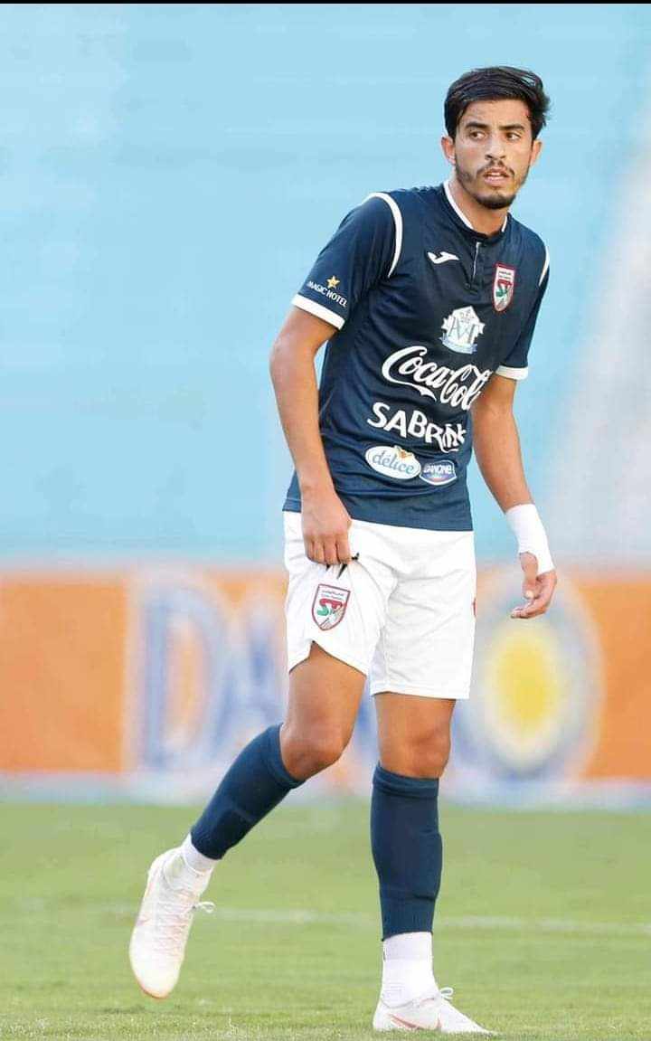 الشبيبة القيروانية تتعاقد مع اللاعب حسام بنينة لمدة موسمين