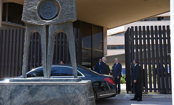 صور من زيارة رئيس الجمهورية قيس سعيد إلى مقر البنك المركزي التونسي