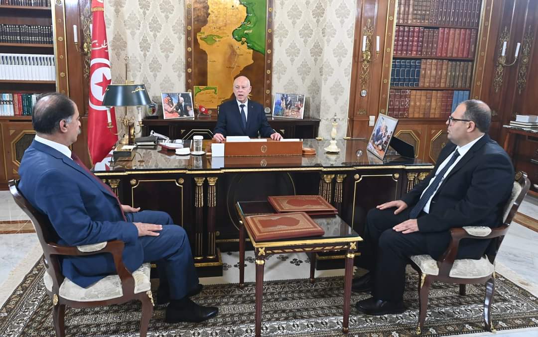 رئيس الجمهورية: لا بد من مواجهة اللوبيات التي تعمل في الخفاء بكل الوسائل للتنكيل بالشعب 