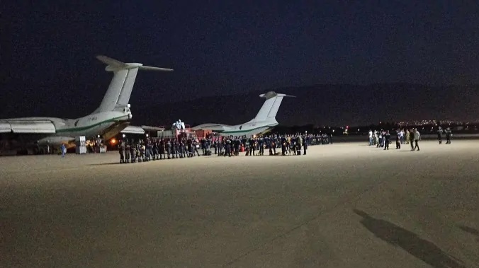 التلفزيون الجزائري: 3 طائرات محملة بالمساعدات وفريق إنقاذ بانتظار الضوء الأخضر من المغرب