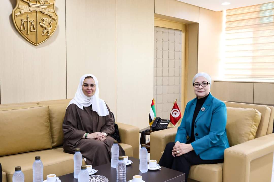 وزيرة العدل تلتقي سفيرة دولة الإمارات العربية المتحدة بتونس 