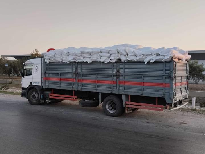 حجز 17 طنّا من مادّة السداري بالمنستير ..والاحتفاظ بصاحب مصنع للأعلاف وسائق شاحنة