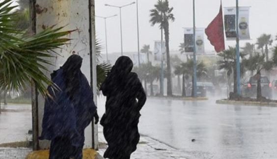 المغرب يحذر من أمطار غزيرة وعواصف محلية