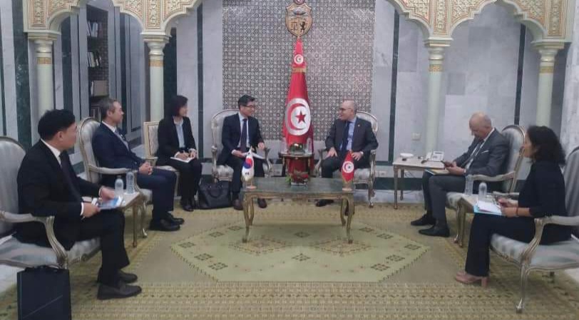 وزير الخارجية يدعو إلى مزيد تعزيز التعاون الثلاثي التونسي الكوري الافريقي