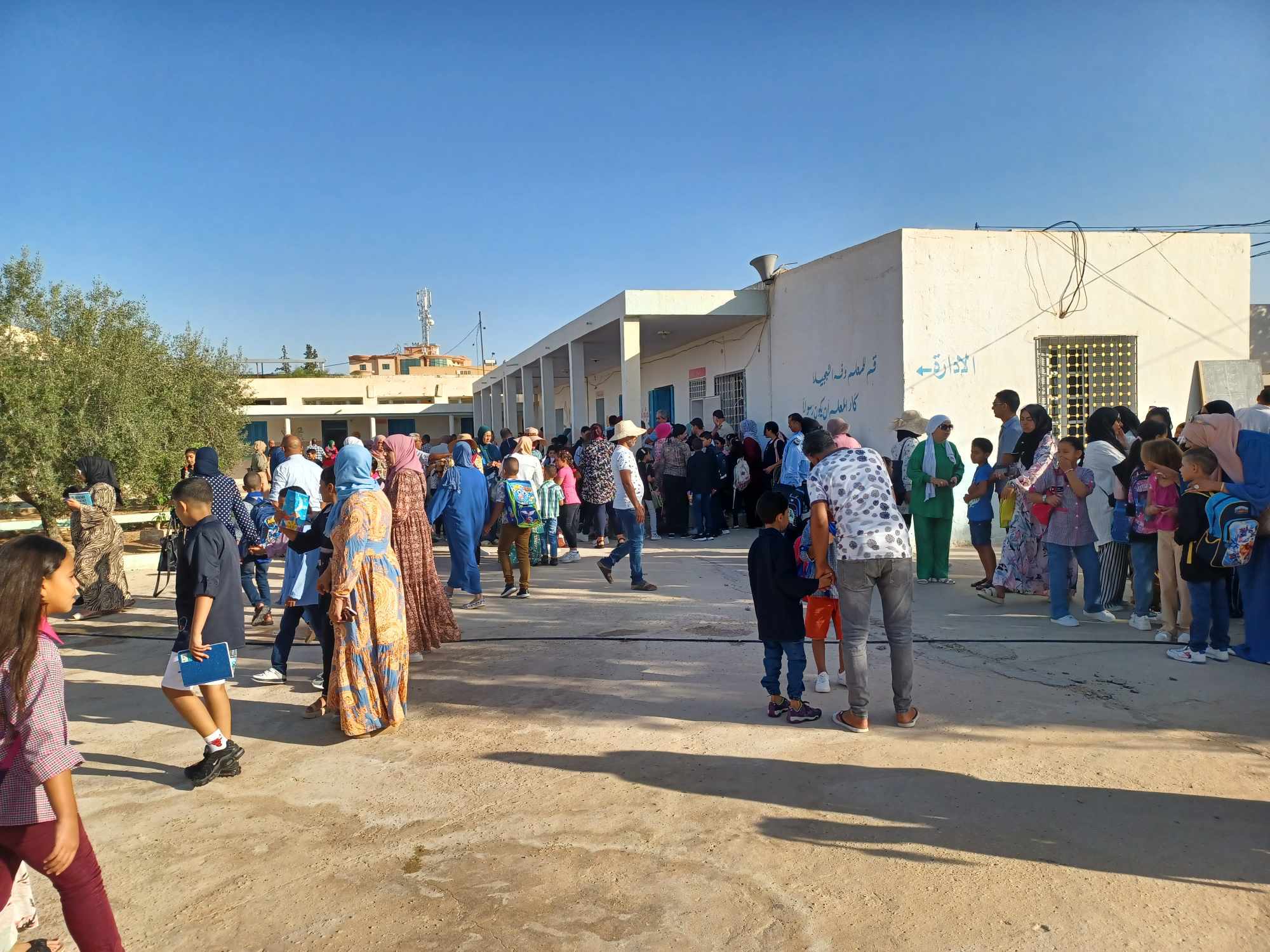    المندوب الجهوي للتربية بسيدي بوزيد لـ"الصباح نيوز": شكلنا لجانا محلية بكل معتمدية لرصد اشكاليات العودة المدرسية 