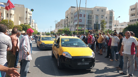 بسبب منشور وزارة النقل..   الآلاف من أصحاب التاكسي الفردي وسيارات تعليم السياقة مهددون بالبطالة