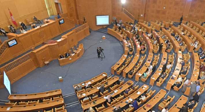 مجلس الجهات والأقاليم ..  غرفة نيابية ثانية بأيّة صلاحيات تشريعية ورقابية؟