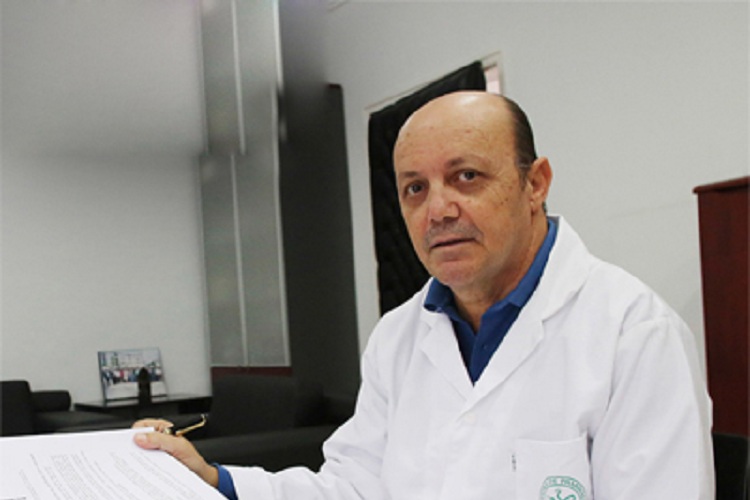 رياض دغفوس مدير عام المركز الوطني لليقظة الدوائية لـ"الصباح" :  كورونا لن تتوقف.. عشرات المتحورات منتشرة في نفس الوقت لكنها لا تمثل خطرا