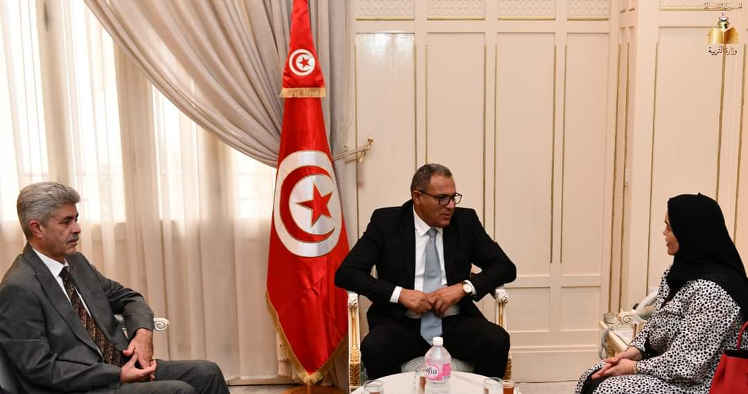 نحو احداث مدرسة تونسية بالامارات
