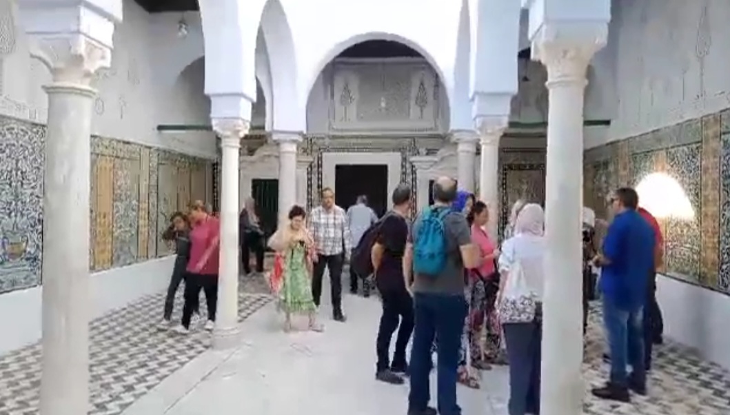 توافد الزوار و السياح على مقام " أبي زمعة البلوي" بمناسبة الإحتفال بذكرى المولد النبوي الشريف