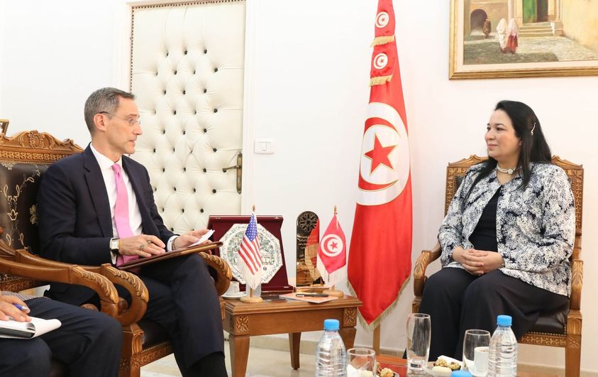 وزيرة الأسرة للسفير الأمريكي: نراهن على التمكين الاقتصادي للمرأة والأسرة