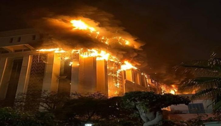 مصر: حريق في مبنى مديرية أمن.. وإصابة 25 شخصا