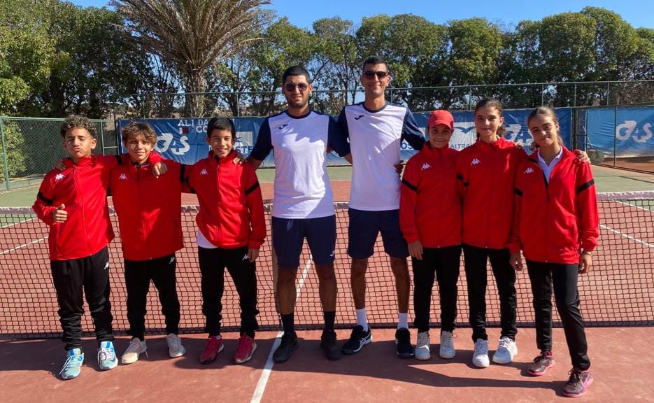 منتخب التنس للناشئين والناشئات في المغرب من اجل بطولة افريقيا