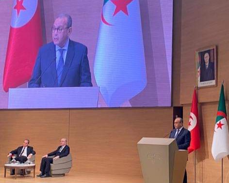 رئيس منظمة الأعراف يقترح بعث منتدى دائم للأعمال تونسي-جزائري