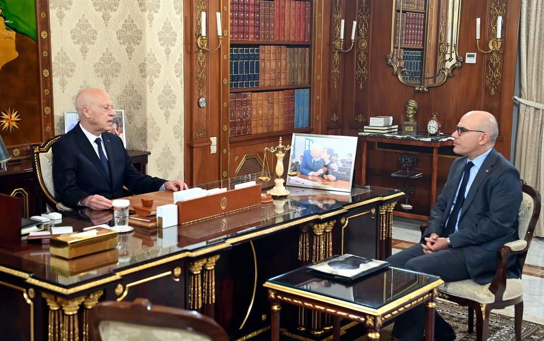 سعيد: يجب استكمال الحركة الدبلوماسية والقنصلية.. وتونس تتمسك بسيادتها ولن ترضخ لأي ضغط