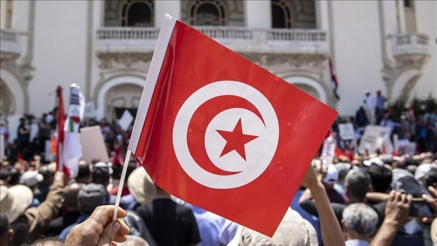 تعاطف سياسي.. وإضرابات جوع مشتركة:   هل توحد "الظروف الموضوعية" أحزاب المعارضة في تونس؟