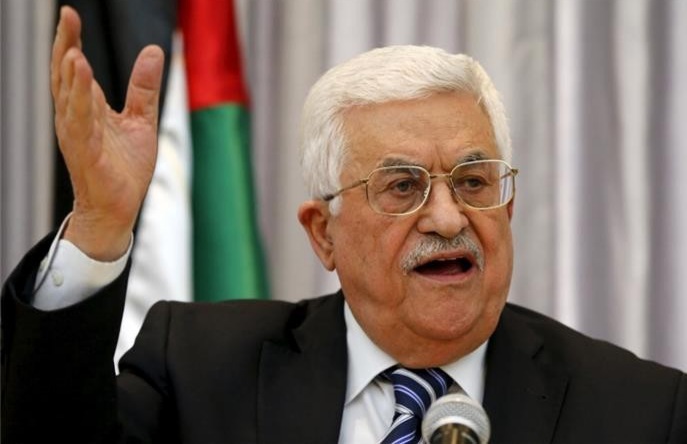 عباس يؤكد على حق الفلسطينيين في الدفاع عن أنفسهم