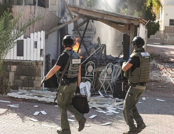 مصادمات بين الفلسطينيين والشرطة الإسرائيلية بالقدس الشرقية