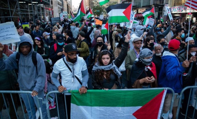 الآلاف يتظاهرون في نيويورك دعما للفلسطينيين