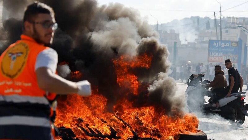 الصحفي محمد سعد العجلة من غزة:    من بقي على قيد الحياة في غزة كتب له عمر جديد