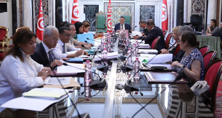 "الصباح" تكشف ما جاء في مشروع قانون المالية .. تكريس الدور الاجتماعي للدولة.. الآليات البديلة لتمويل نفقات الدعم وعفو جبائي على المعاليم العقارية