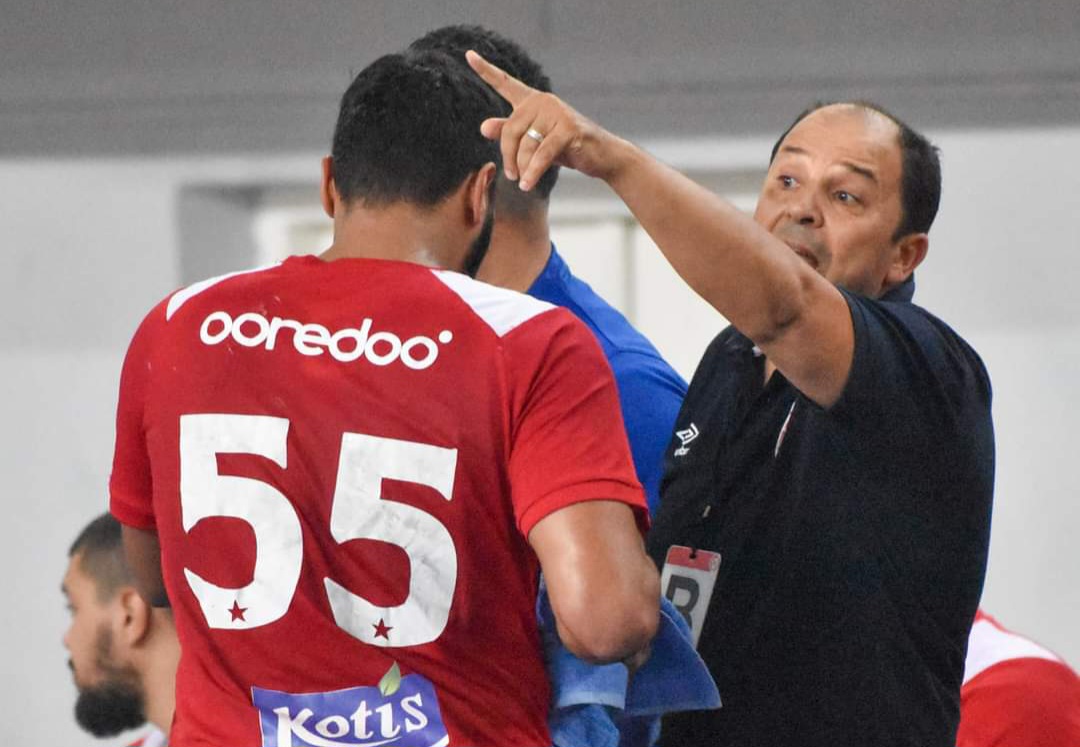 بعد الهزيمة ضد الافريقي: النجم يقيل مدرب أكابر كرة اليد 