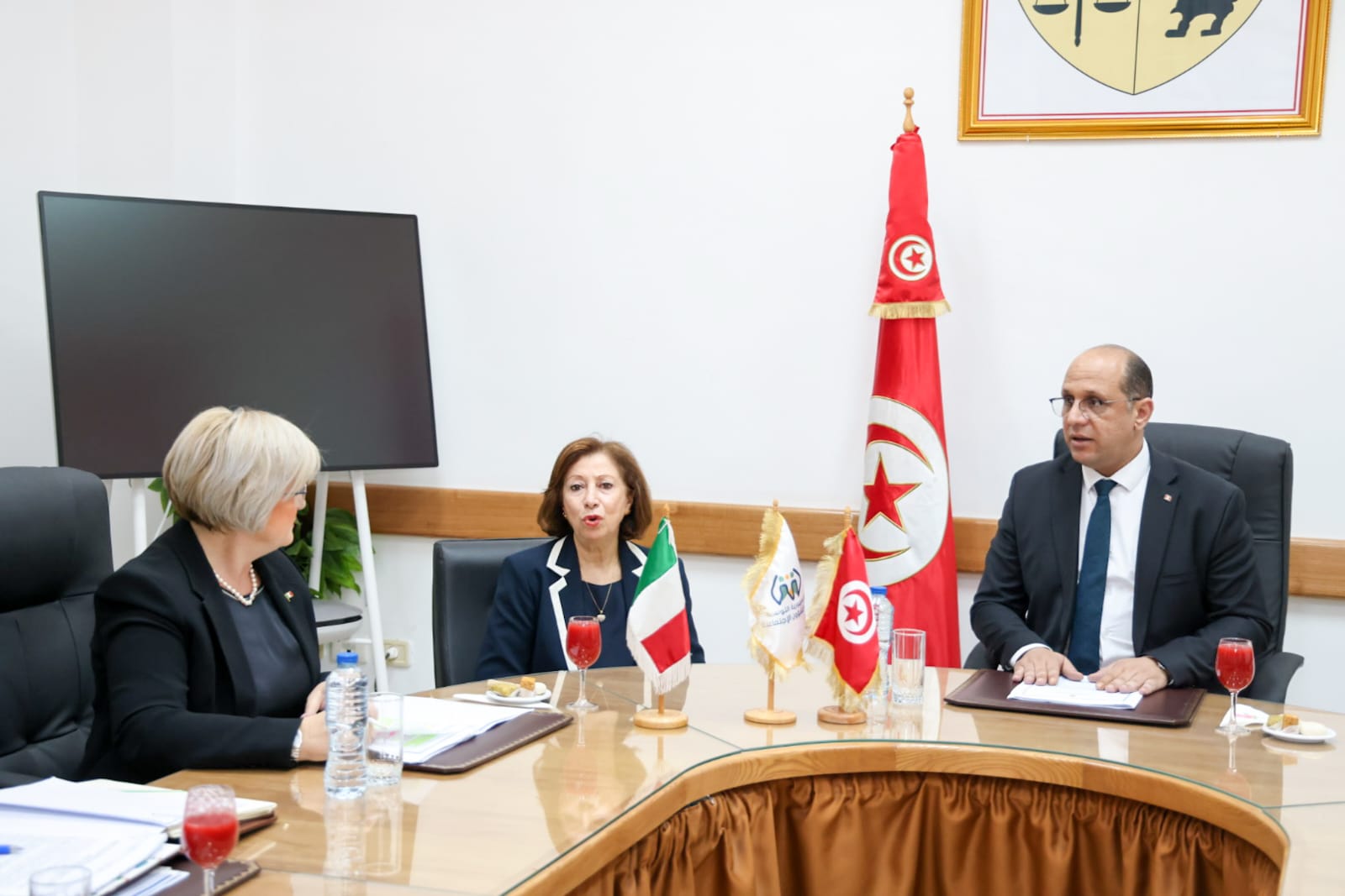 ماذا في لقاء مالك الزاهي  بالوزيرة الإيطالية للعمل والسياسات الاجتماعية ؟