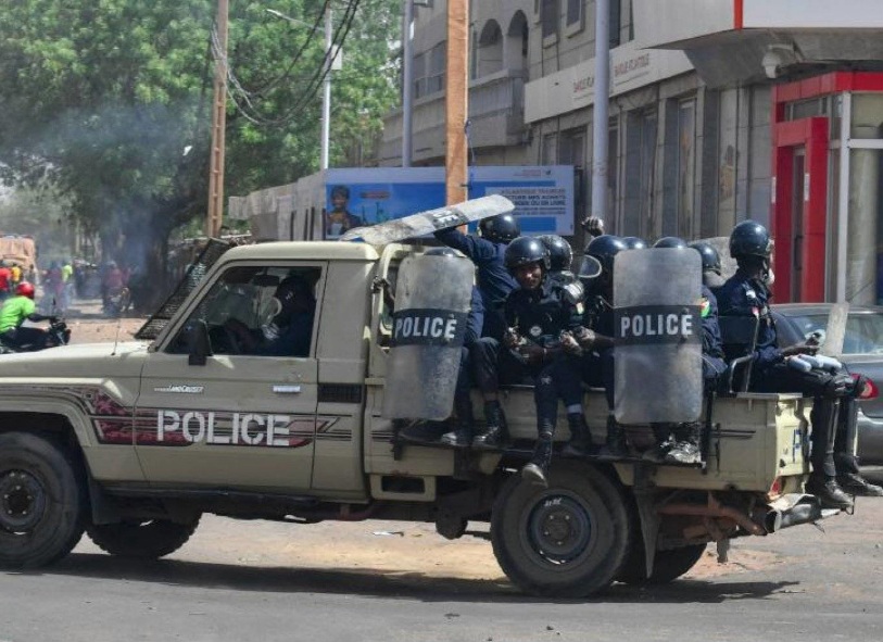 المجلس العسكري في النيجر يعلن إحباط محاولة هروب للرئيس المخلوع محمد بازوم