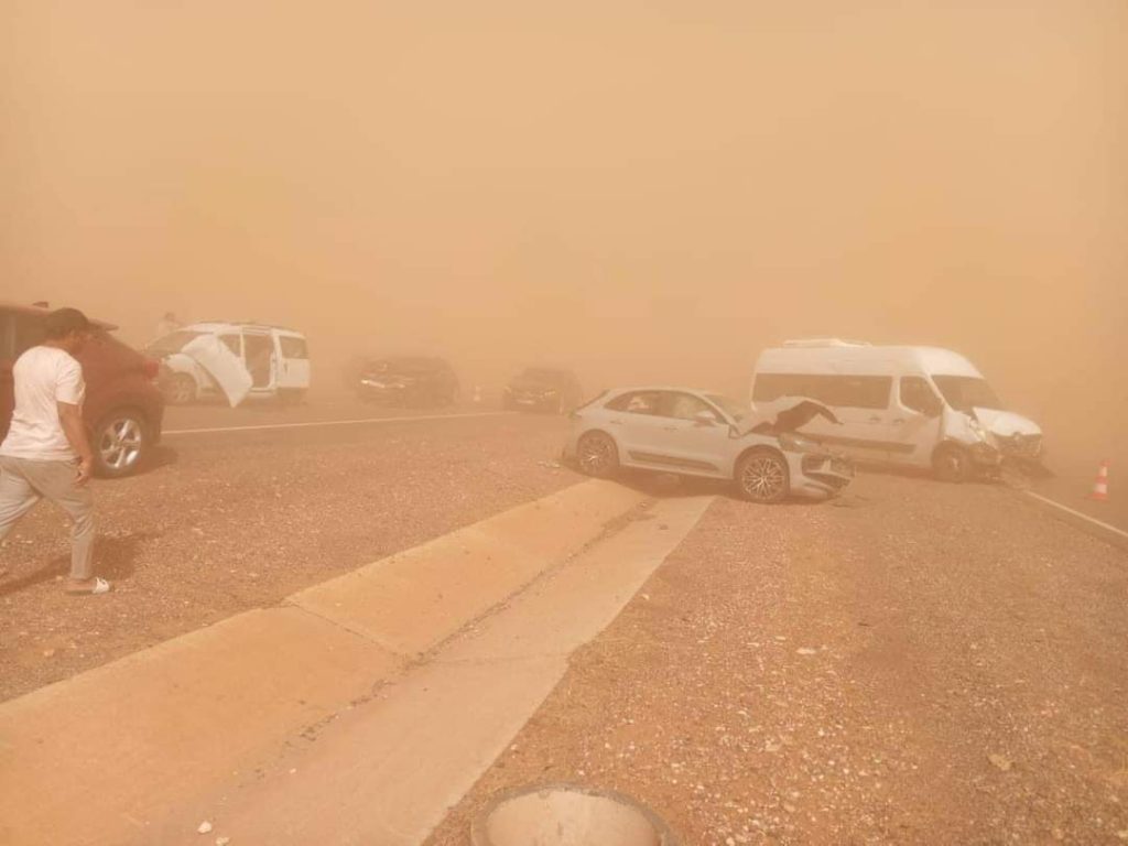 خسائر مادية في مناطق متفرقة من المغرب بسبب عاصفة "برنارد"