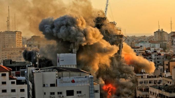 لليوم الـ17 على التوالي.. إسرائيل تجدد قصفها على غزة وتستهدف محيط 3 مستشفيات