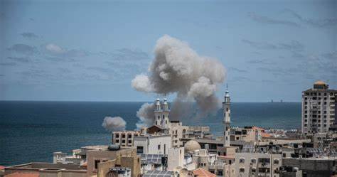 المكتب الإعلامي الحكومي في غزة ينفي وجود أي تقدم بري داخل الأحياء السكنية في القطاع