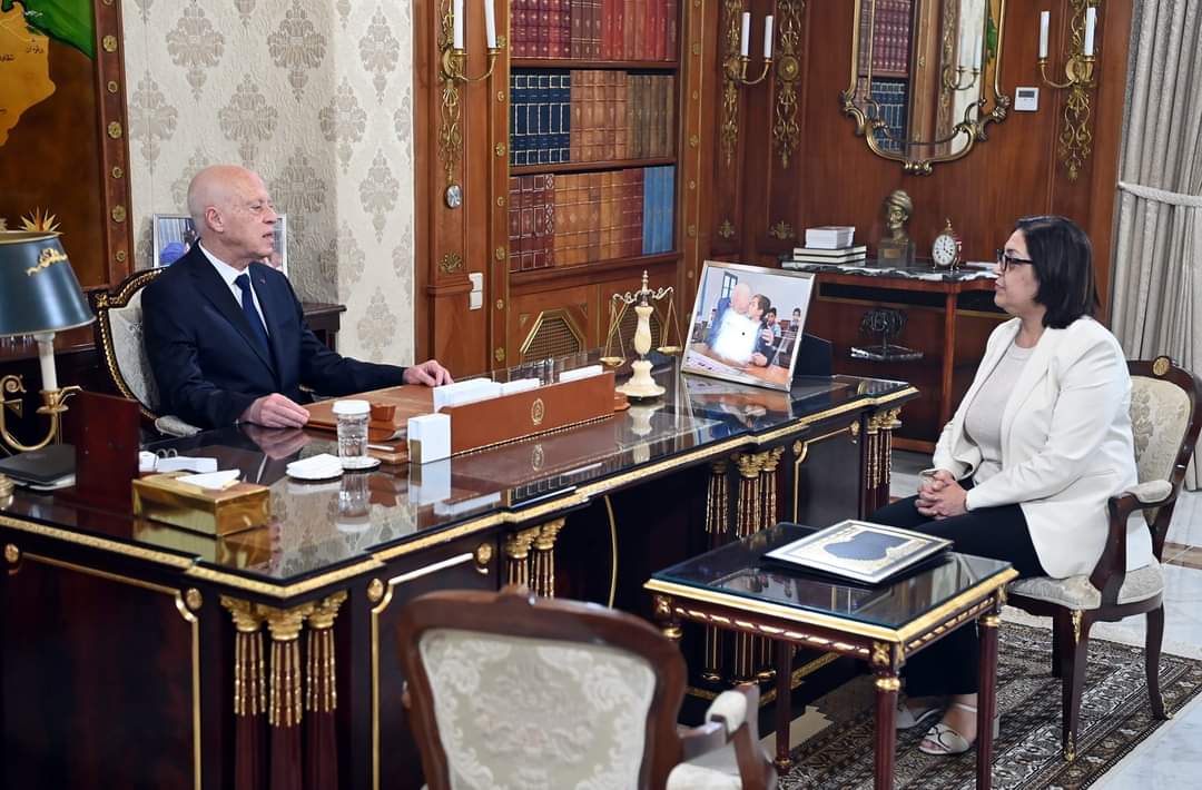 سعيد يؤكد على ضرورة مواصلة مكافحة المضاربين