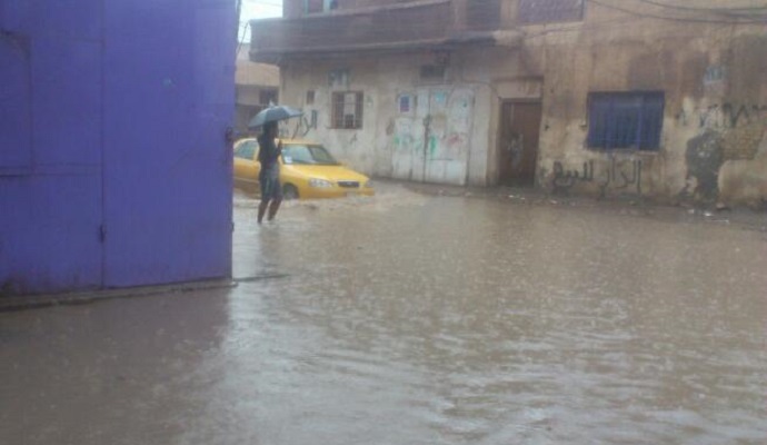 عين دراهم: منازل بحي الازدهار تغرق في مياه الأمطار