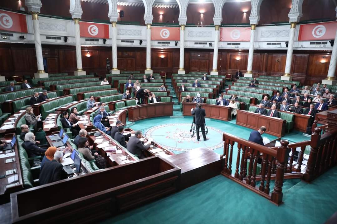 في جلسة برلمانية  المصادقة على ميزانية وزارة الفلاحة والموارد المائية والصيد البحري لسنة 2024