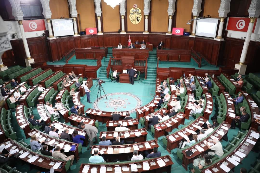 منها 20 مقترحا من رئاسة  الجمهورية..   34 مشروع قانون عرضت على اللجان في البرلمان