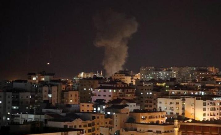  مقتل عالم فلسطيني بارز وأسرته في غارة إسرائيلية على غز.ة