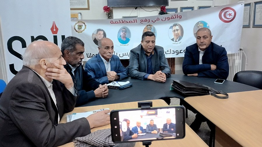  كشفوا عن ملفات خطيرة..   أعوان الديوانية المعزولين يطالبون الرئيس بفتح تحقيق عاجل ومعمق