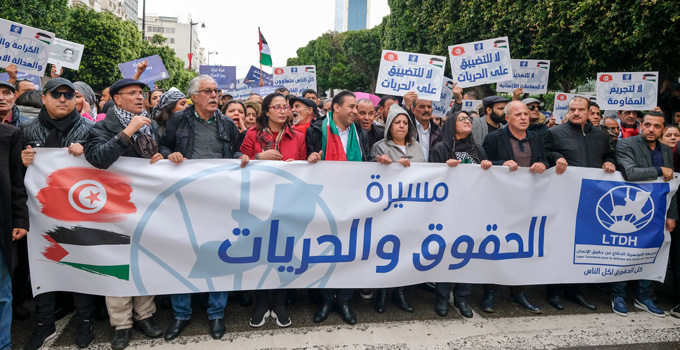 التقرير السنوي حول الحقوق والحريات: انتكاسة.. وأكثر من نصف التونسيين مصنفون فقراء