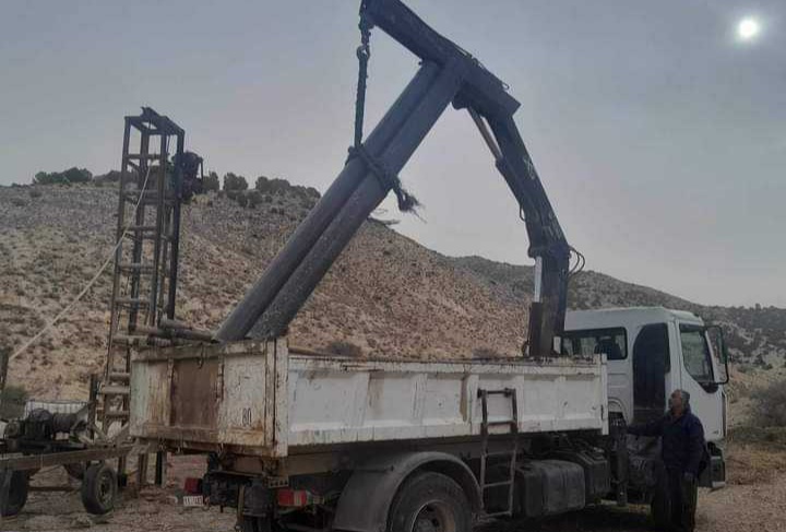 الوسلاتية..حجز معدات حفر آبار عميقة