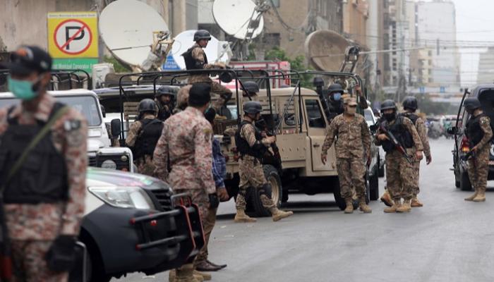 باكستان.. 24 قتيلاً في هجوم استهدف قاعدة عسكرية 