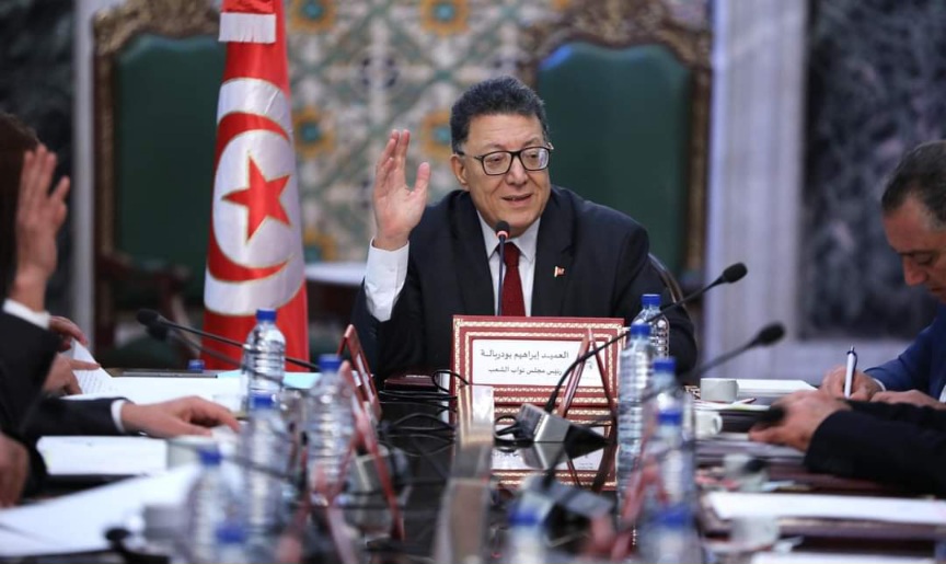 البرلمان ..  إحالة مشروع قانون تنقيح جوازات  ووثائق السفر إلى لجنة الحقوق والحريات