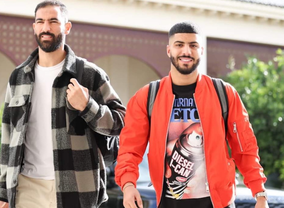 لاعبو المنتخب يصلون إلى مقر الإقامة بالعاصمة 