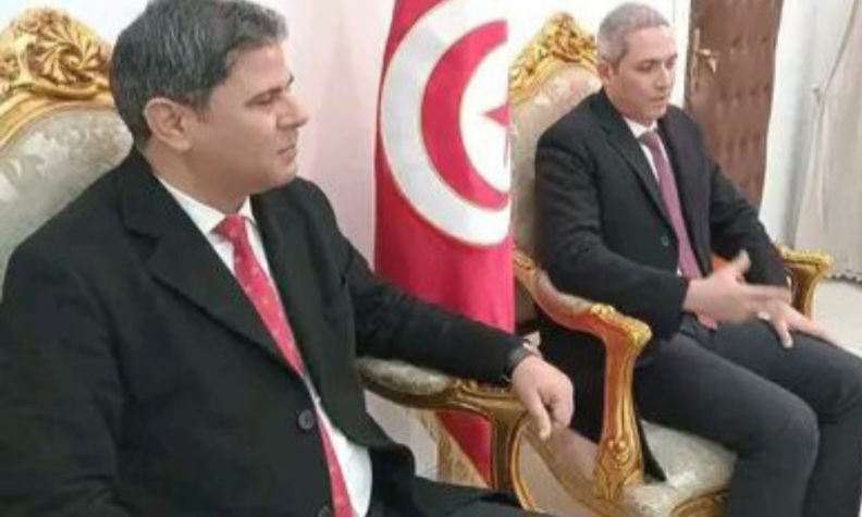  يؤدي زيارة الى جندوبة.. وزير السياحة يشرف على جلسة عمل بمقر الولاية