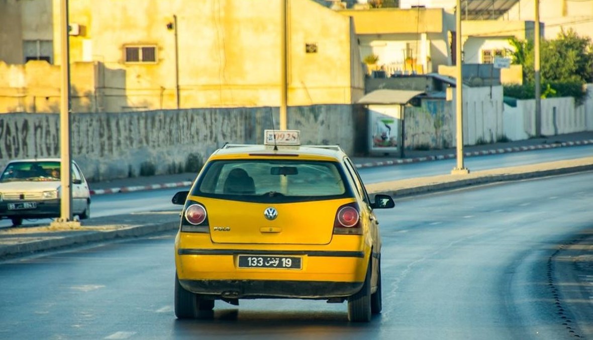عصابات تتربص بهم في نقاط "سوداء"..     سلب..طعن..وقتل..والضحايا "تاكسيستية"!