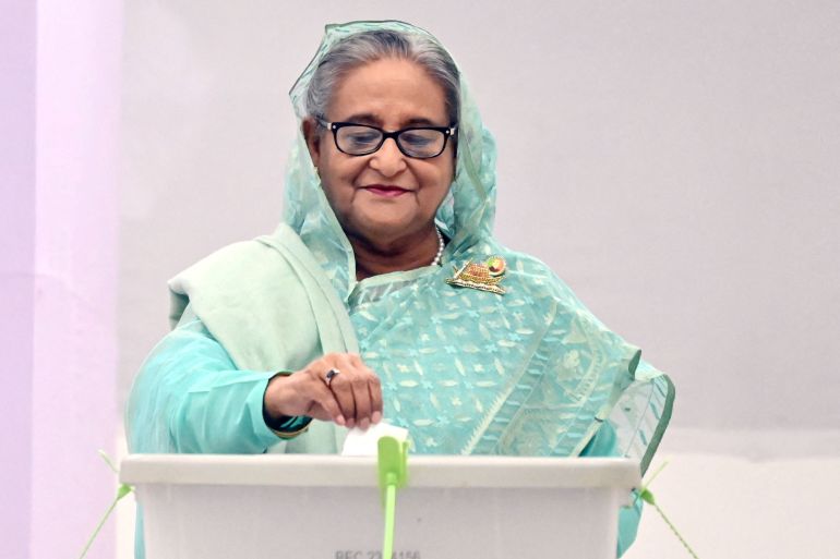 فوز الشيخة حسينة بانتخابات قاطعتها المعارضة في بنغلاديش 