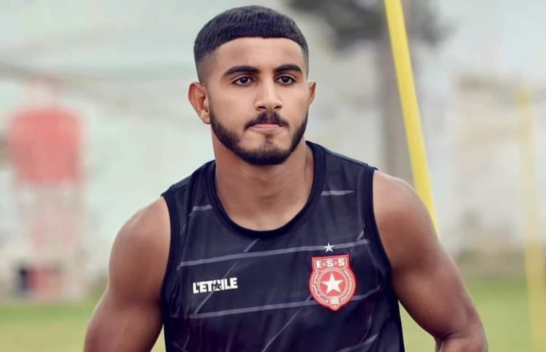  حالته مستقرة : إصابة أسامة عبيد بالملاريا 